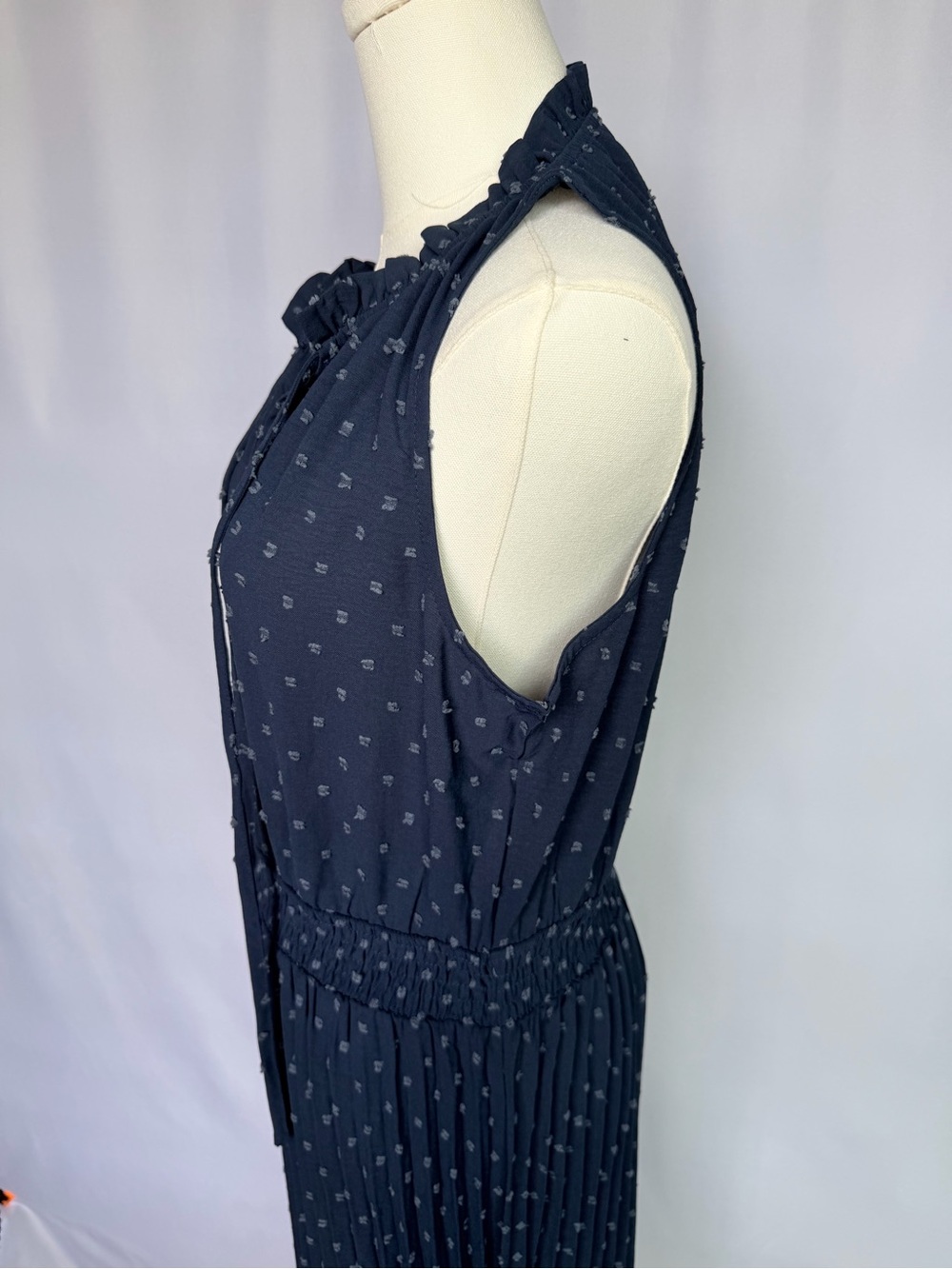NWT Sleeveless Navy Maxi Dress with Smocked Waist and Tie Neck, Large - Picture 6 of 13